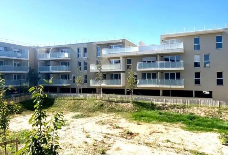 Beau T2 Arlesien Apartment